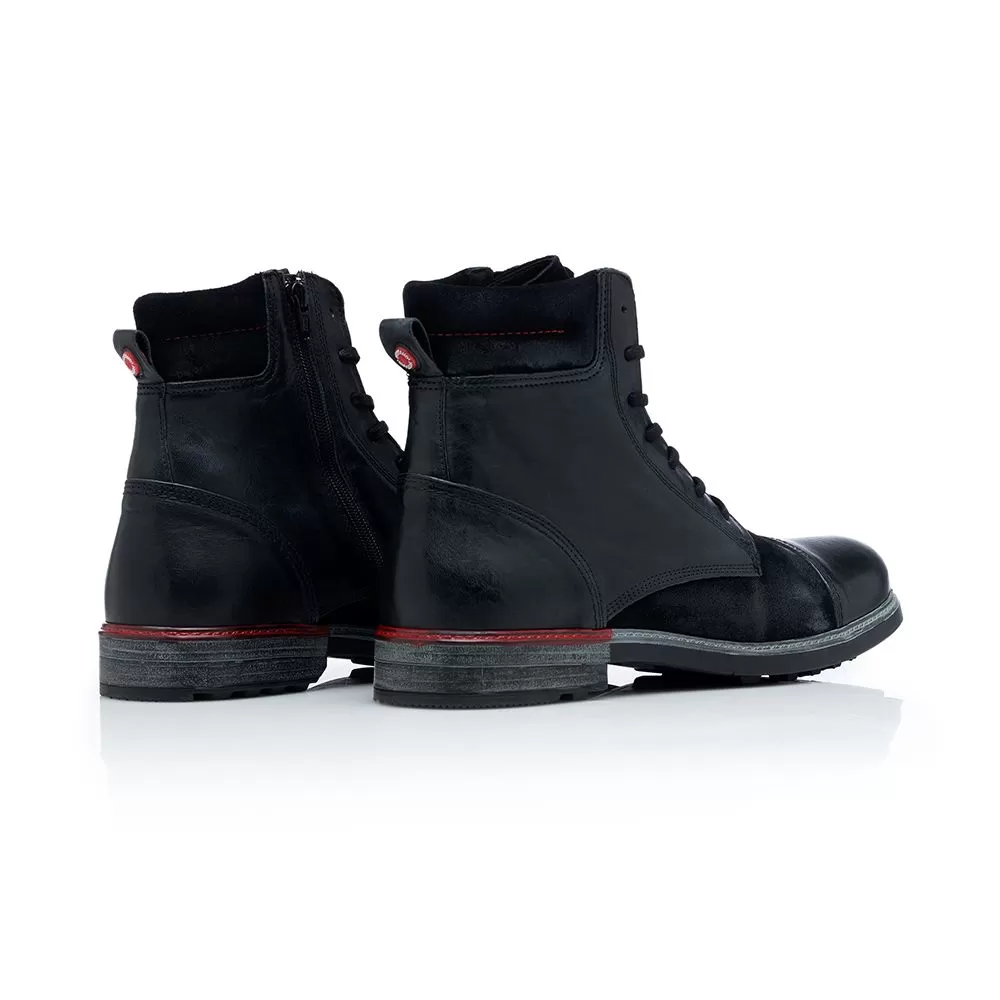 Iron 4 Black - Image 2